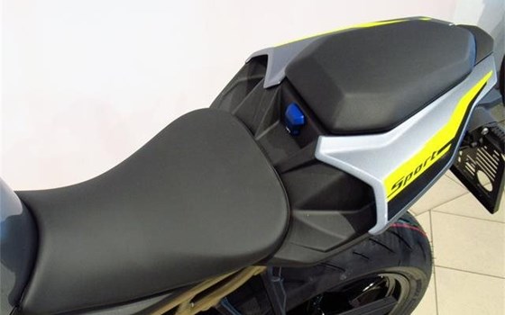 Gebrauchtmotorrad BMW S 1000 R - Bild 16 Gebrauchtmotorrad BMW S 1000 R - Bild 16