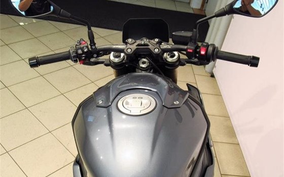 Gebrauchtmotorrad BMW S 1000 R - Bild 18 Gebrauchtmotorrad BMW S 1000 R - Bild 18