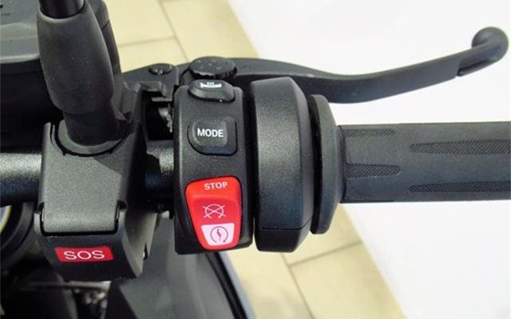 Gebrauchtmotorrad BMW S 1000 R - Bild 8 Gebrauchtmotorrad BMW S 1000 R - Bild 8