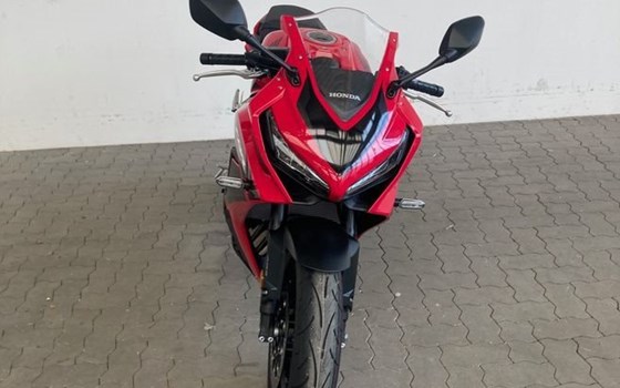 Neufahrzeug Honda CBR650R - Bild 4 Neufahrzeug Honda CBR650R - Bild 4