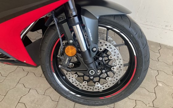 Neufahrzeug Honda CBR650R - Bild 7 Neufahrzeug Honda CBR650R - Bild 7