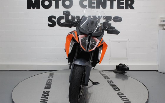 Motorrad Occasion KTM 1290 Super Duke GT - Bild 4