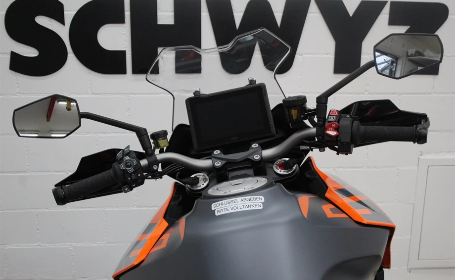 Angebot KTM 1290 Super Duke GT Bild 9: Angebot KTM 1290 Super Duke GT