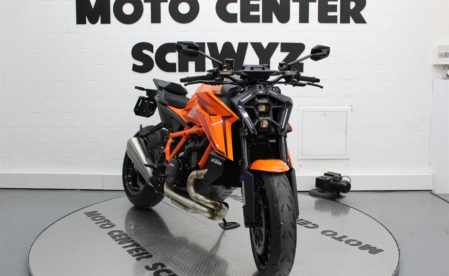 Angebot KTM 1390 Super Duke R EVO Bild 3: Angebot KTM 1390 Super Duke R EVO