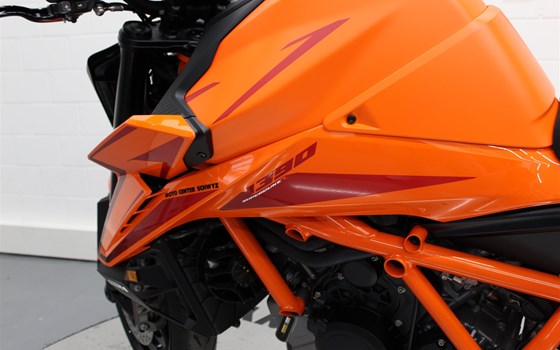 Neufahrzeug KTM 1390 Super Duke R EVO - Bild 7