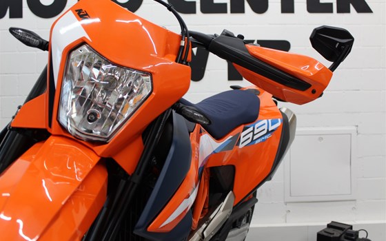Neufahrzeug KTM 690 SMC R - Bild 6