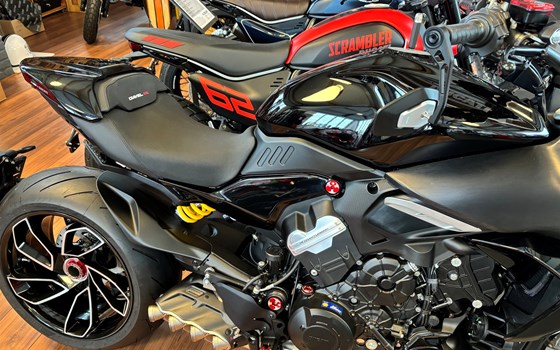 Gebrauchtmotorrad Ducati Diavel V4 - Bild 7 Gebrauchtmotorrad Ducati Diavel V4 - Bild 7
