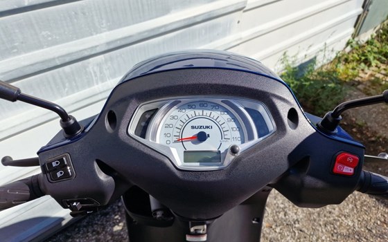 Gebrauchtmotorrad Suzuki UE 125 - Bild 6