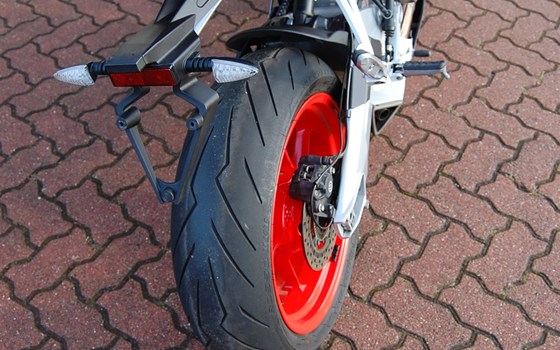 Gebrauchtmotorrad Aprilia Tuono 660 - Bild 9