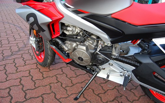 Gebrauchtmotorrad Aprilia Tuono 660 - Bild 10