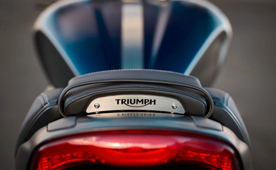 Angebot Triumph Rocket 3 Storm R Bild 3: Angebot Triumph Rocket 3 Storm R
