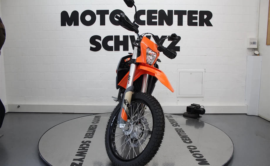 Angebot KTM 690 Enduro R Bild 3: Angebot KTM 690 Enduro R