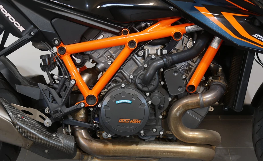 Angebot KTM 1290 Super Duke R EVO Bild 9: Angebot KTM 1290 Super Duke R EVO