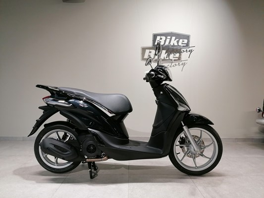 Piaggio Liberty 125 IGET 4t 3V (Nero Abisso) - Bild 2