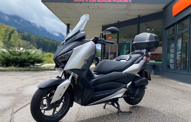 Yamaha XMAX 125