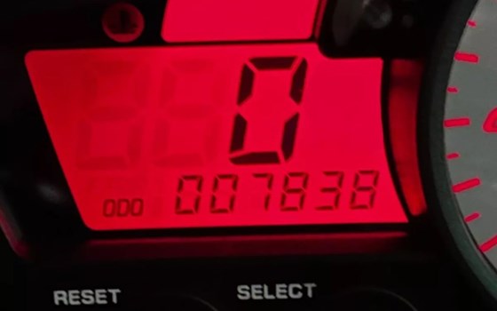 Gebrauchtmotorrad Yamaha YZF 600 R Thundercat - Bild 7 Gebrauchtmotorrad Yamaha YZF 600 R Thundercat - Bild 7