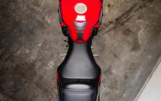 Gebrauchtmotorrad Yamaha YZF 600 R Thundercat - Bild 8 Gebrauchtmotorrad Yamaha YZF 600 R Thundercat - Bild 8