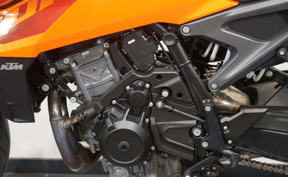 Angebot KTM 990 Duke Bild 8: Angebot KTM 990 Duke
