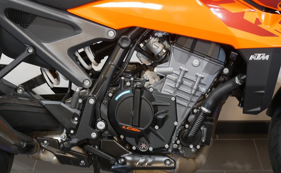 Angebot KTM 990 Duke Bild 9: Angebot KTM 990 Duke