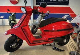 Neumotorrad Lambretta X300 SR