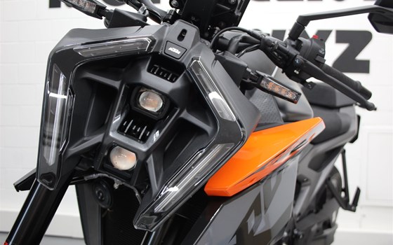 Motorrad Occasion KTM 990 Duke - Bild 6