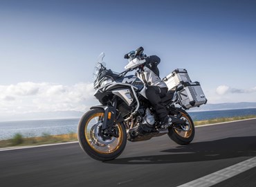 Neumotorrad CFMOTO 700MT