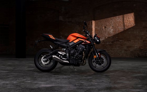 Neufahrzeug Triumph Street Triple 765 R A2 - Bild 14