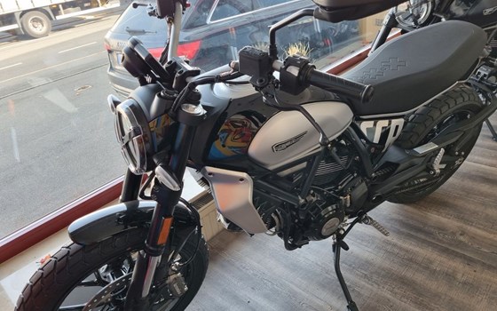 Neufahrzeug Ducati Scrambler Icon - Bild 3