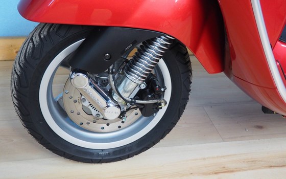 Gebrauchtmotorrad Vespa GTS 125 iGET - Bild 11 Gebrauchtmotorrad Vespa GTS 125 iGET - Bild 11