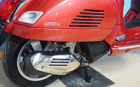Gebrauchtmotorrad Vespa GTS 125 iGET - Bild 21 Gebrauchtmotorrad Vespa GTS 125 iGET - Bild 21
