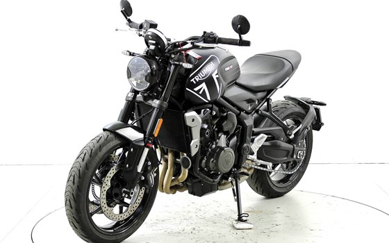 Motorrad Occasion Triumph Trident 660 - Bild 3