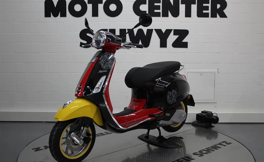 Angebot Vespa Primavera 125 Disney Mickey Mouse Edition Bild 4: Angebot Vespa Primavera 125 Disney Mickey Mouse Edition