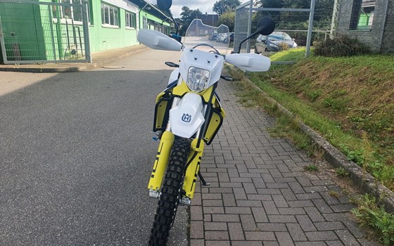 Gebrauchtmotorrad Husqvarna 701 Enduro - Bild 16