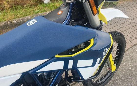 Gebrauchtmotorrad Husqvarna 701 Enduro - Bild 21