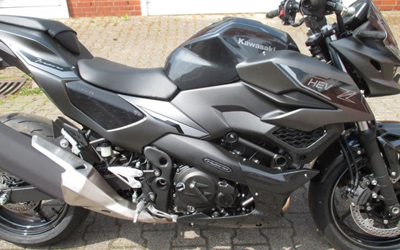 Gebrauchtmotorrad Kawasaki Z7 Hybrid - Bild 12