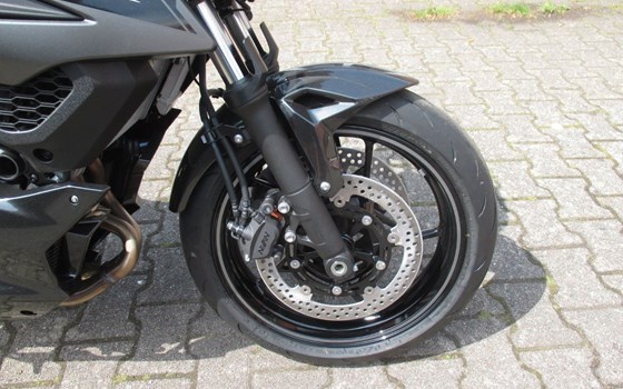 Gebrauchtmotorrad Kawasaki Z7 Hybrid - Bild 13