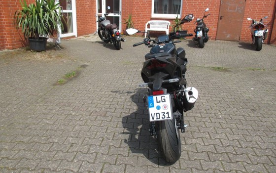 Gebrauchtmotorrad Kawasaki Z7 Hybrid - Bild 4