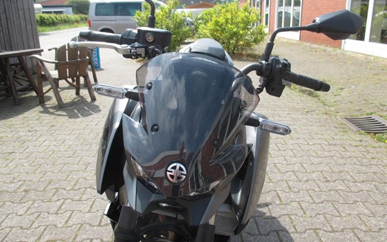 Gebrauchtmotorrad Kawasaki Z7 Hybrid - Bild 8