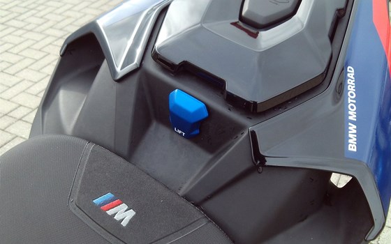 Gebrauchtmotorrad BMW M 1000 R - Bild 9