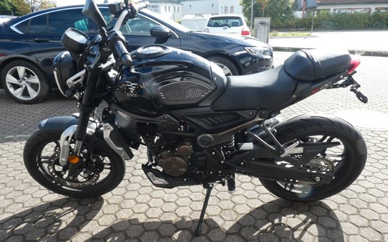Gebrauchtmotorrad Voge 300AC - Bild 1