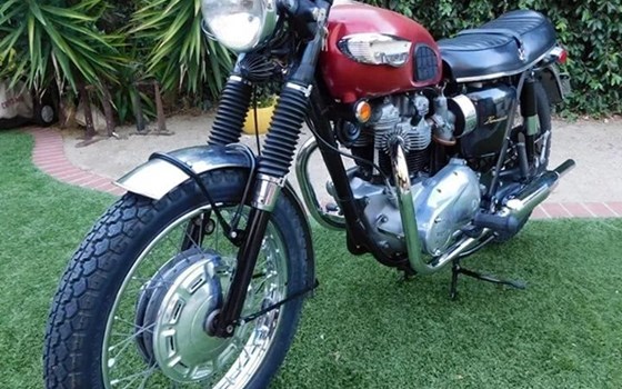 Gebrauchtmotorrad Triumph Bonneville T120 - Bild 9 Gebrauchtmotorrad Triumph Bonneville T120 - Bild 9
