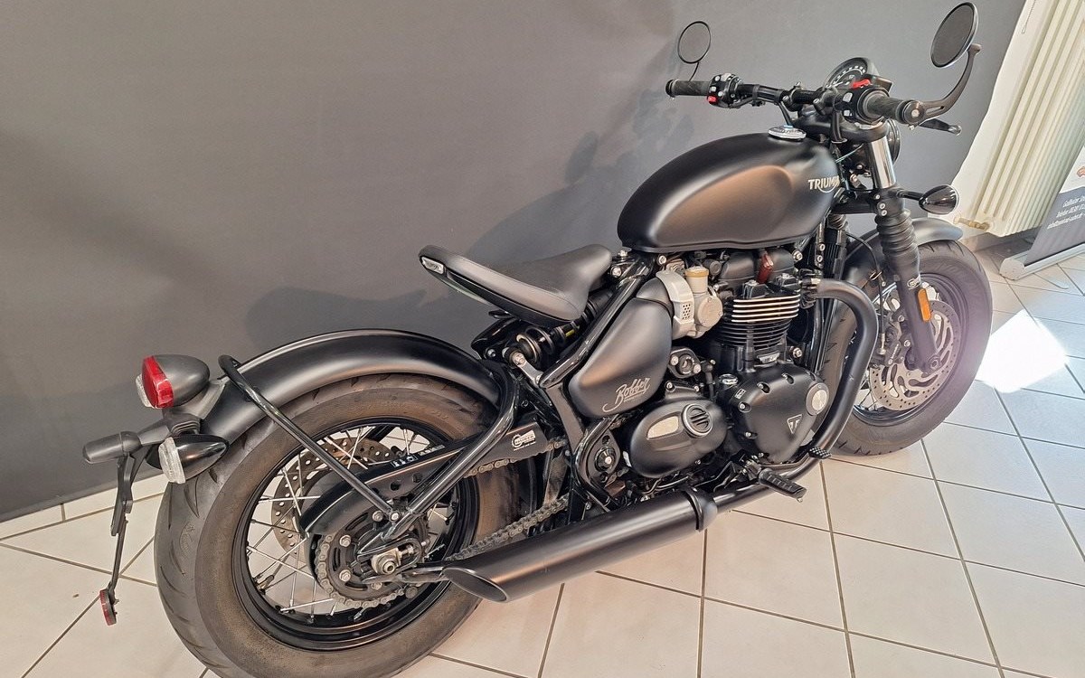 Angebot Triumph Bonneville Bobber Black