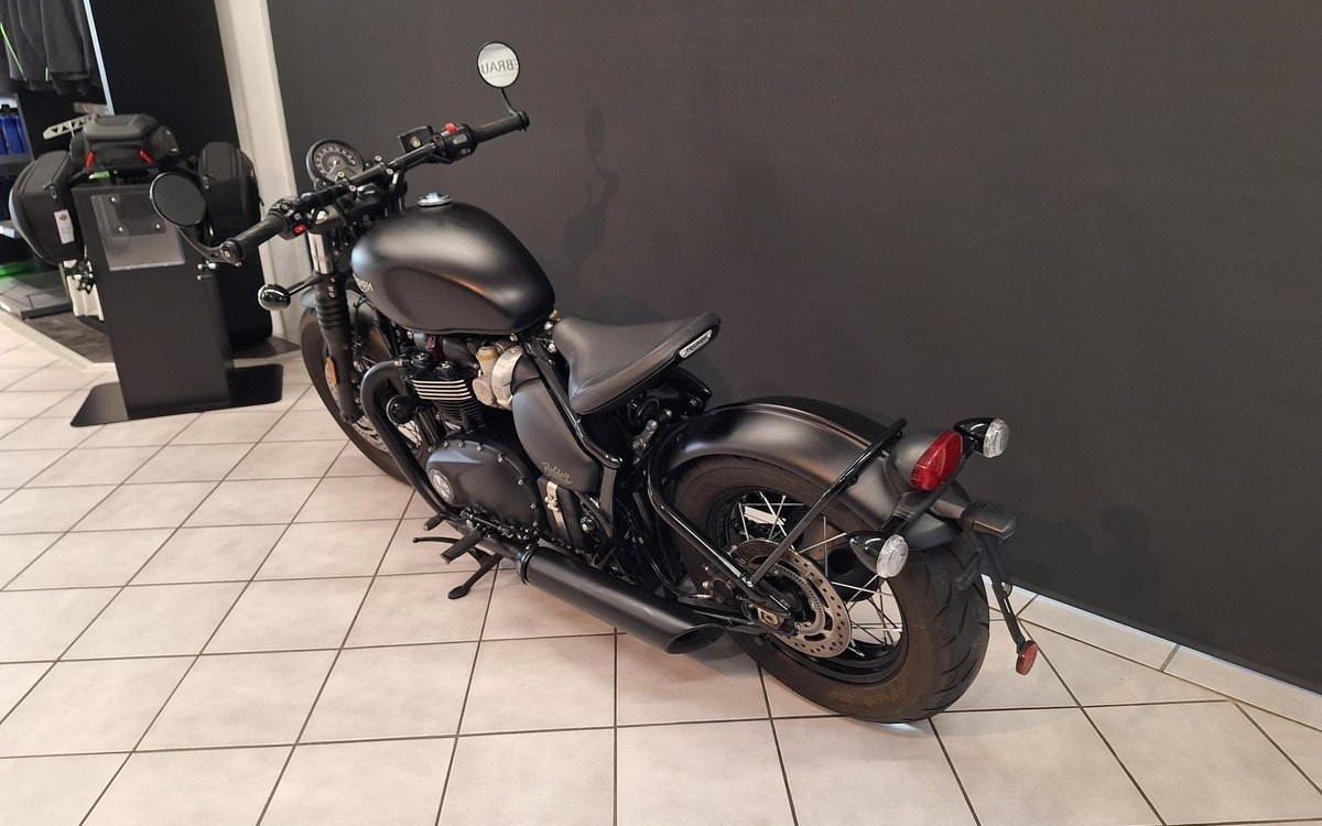 Angebot Triumph Bonneville Bobber Black