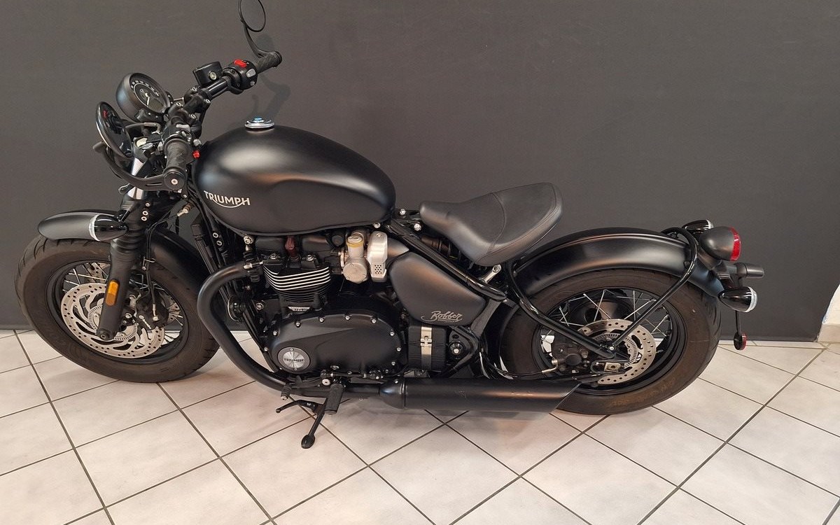 Angebot Triumph Bonneville Bobber Black