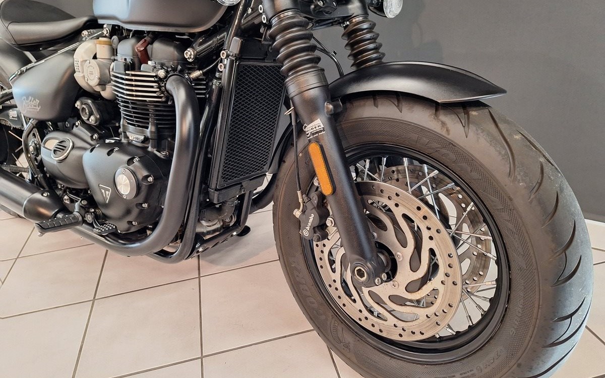 Angebot Triumph Bonneville Bobber Black