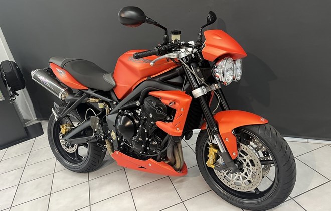 Triumph Street Triple R