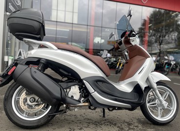 Gebrauchtmotorrad Piaggio Beverly 350ie Sport Touring