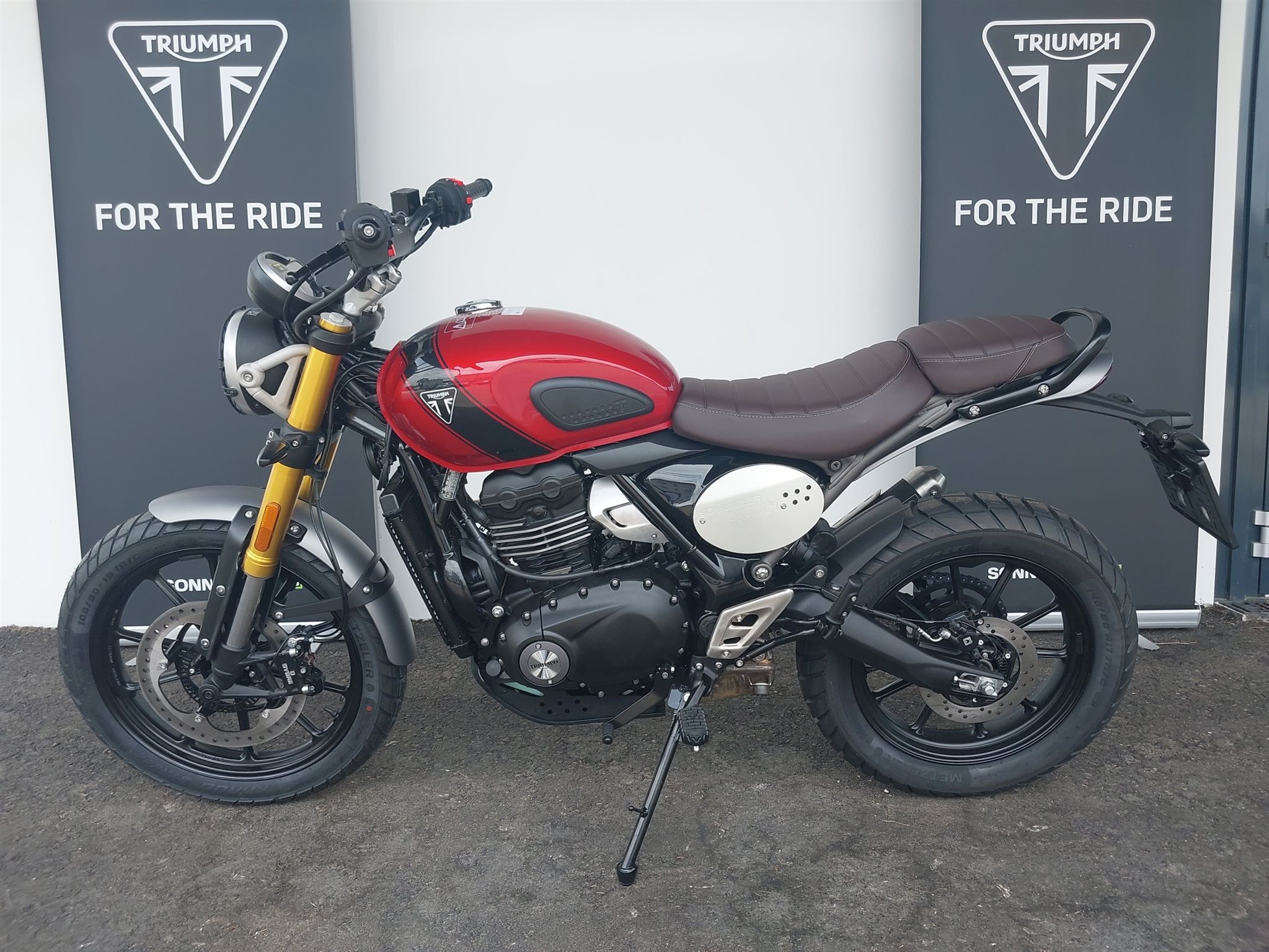 Triumph Scrambler 400 X