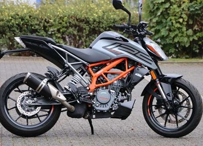 GEBRAUCHTFAHRZEUG KTM 125 Duke