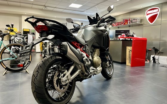 Gebrauchtmotorrad Ducati Multistrada V4 S - Bild 3